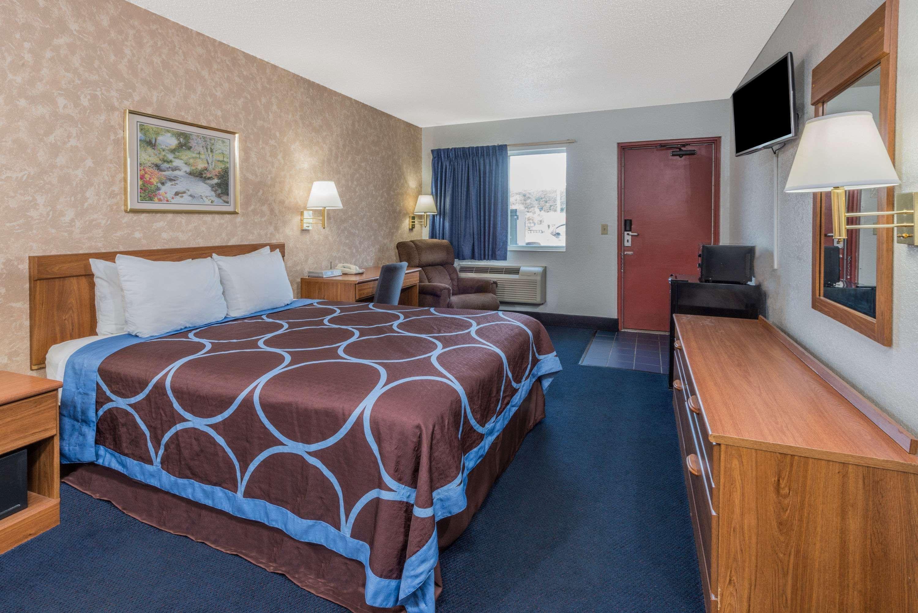 Super 8 By Wyndham Potosi Hotel Exterior foto